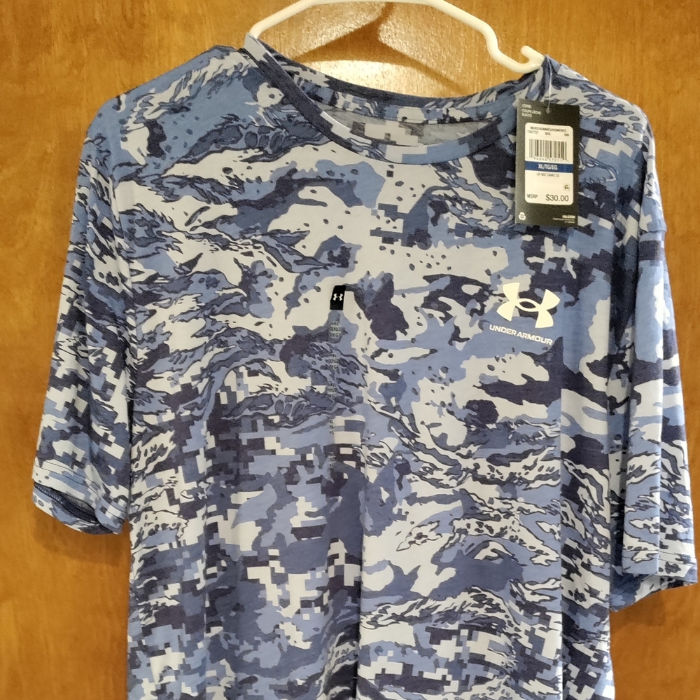 Mens Under Armour Camo XL